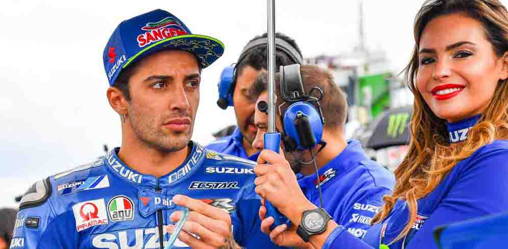 Iannone Jatuh di Pit Lane, Espargaro Dipenalti thumbnail